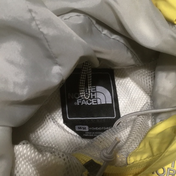Yellow north face jacket women’s - Picture 6 of 6